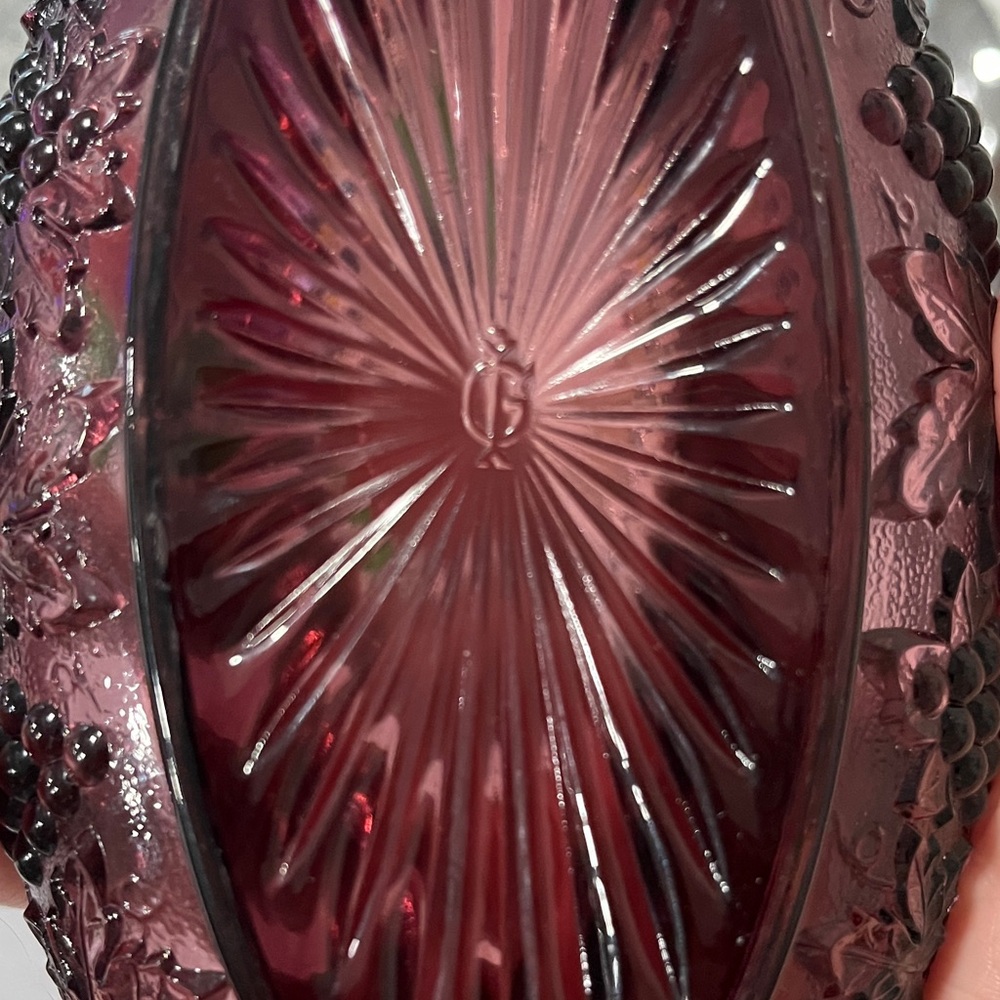 Imperial Glass Rare Amethyst Grapes and Leaves Scalloped Handled Oval Dish - Picture 2 of 8